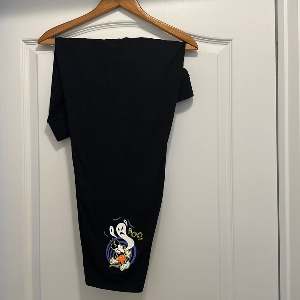 Torrid, black Halloween Disney leggings, 5X